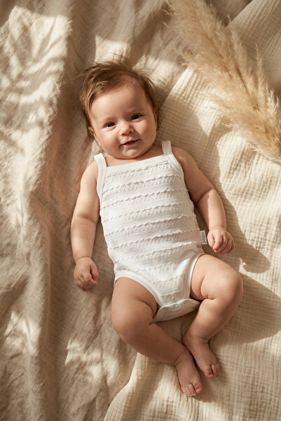PMS Aria Beyaz Fisto Nakışlı %100 Pamuklu Askılı Bebek Body - Boho Stil Organ...