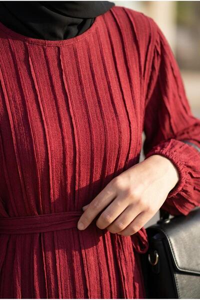 PALME D'OR Women's Wrinkled Textured Belted Hijab Dress