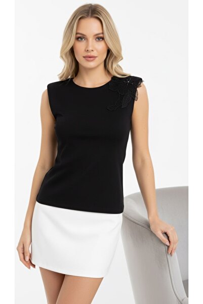 Arbucky Women's Crew Neck Floral Detailed Sleeveless Blouse
