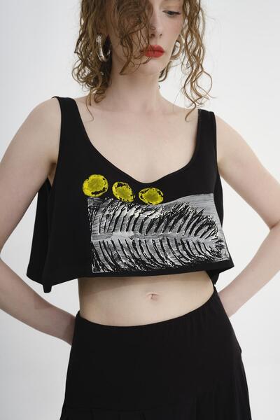 MİİN SİYAH YAPRAK BASKILI ASKILI CROP TOP