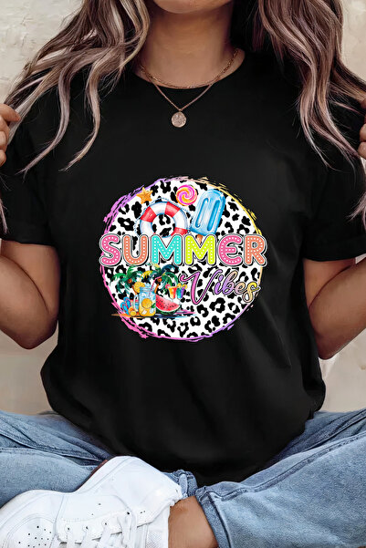 Sarah's Boutique Women's T-shirt – 100% cotton – Leopard Vibes