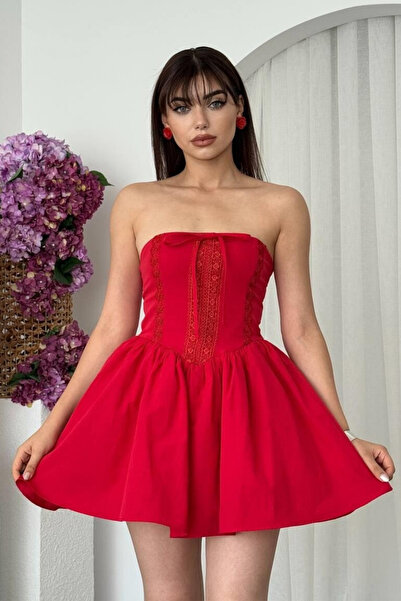 Clothes Fast Rochie mini pufoasă din țesătură poplin, fără bretele, cu dantel...