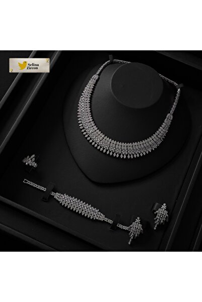 jewelrystore طقم اكسسوارات بدقه الالماس م العلبه