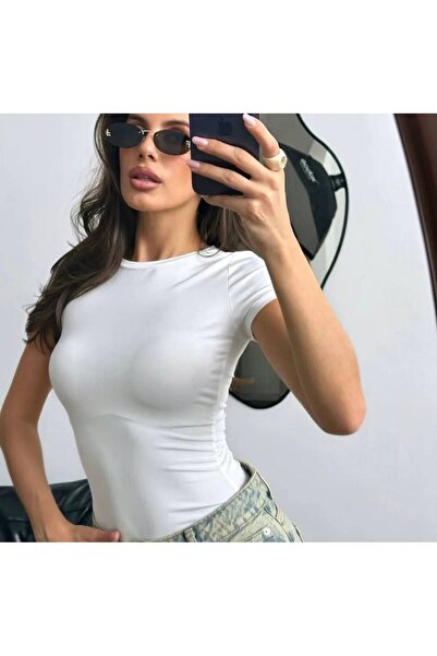 MAESTRO WOMAN Women's White Crew Neck Stretchy T-Shirt