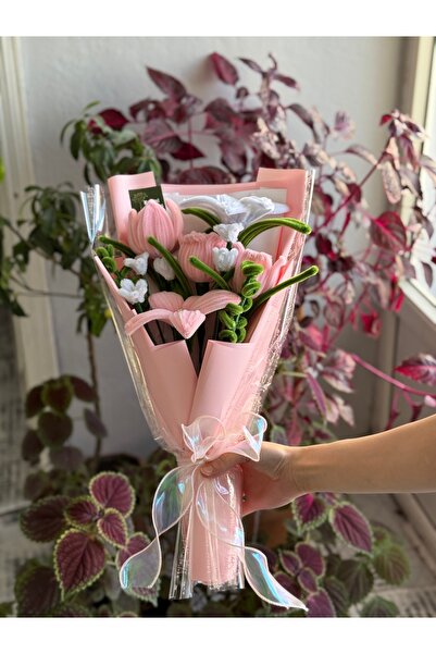 Kristal Flowers El Yapımı Şönil’den Pembe Zambak - Gül ve Lale Aranjmanı