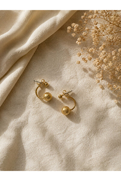 Modern ve Şık Gold Top Sallantılı Küpe