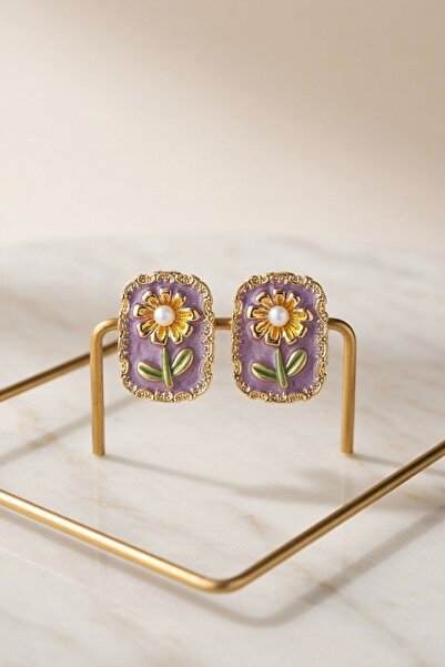 bacc Lilac Pearl Detailed Flower Figured Medallion Earrings