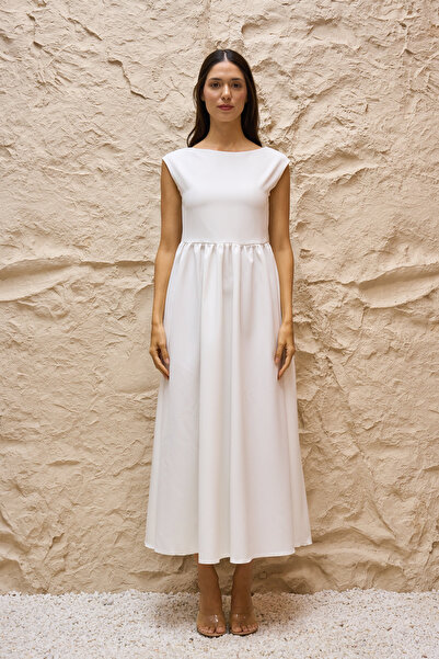 KÜÇÜĞÜM BUTİK White Low Neck Long Crepe Dress