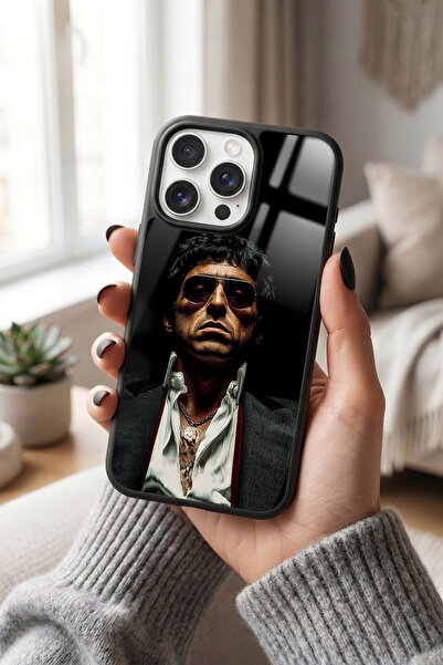 Snacase Apple iPhone 15 Pro Uyumlu Scarface Tasarımlı Parlak Premium Kılıf