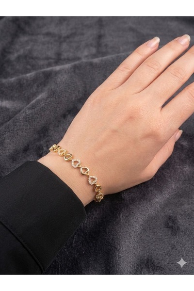 GİS JEWELRY Women's Steel Bracelet with Heart Stone Detail