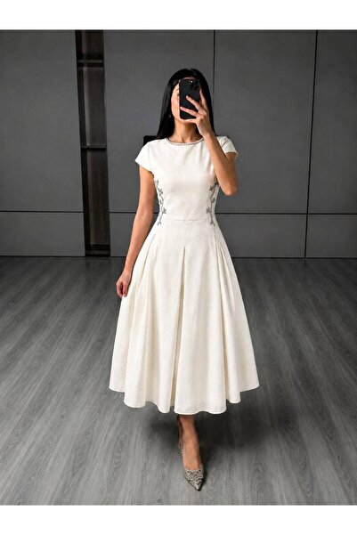 led style Midi Dress with Soft Side Embroidery