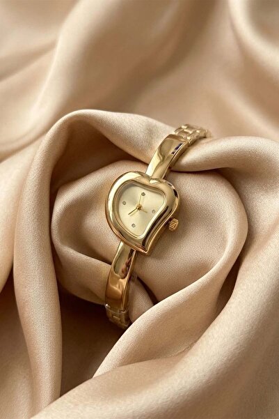 The Watch ساعة يد نسائية من لوفز كاردي ديزاين ستون - ساعة يد أنيقة باللون الذ...