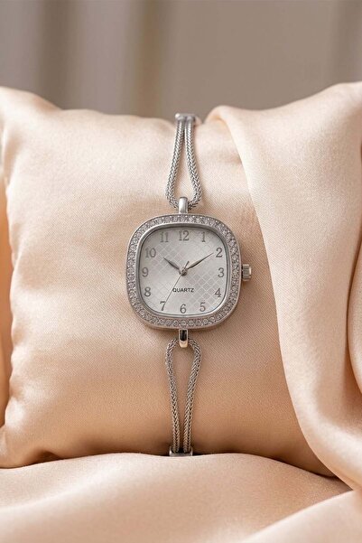 GANYMET Clays Women's Silver Mesh Cord Silver Dial Stone Detailed Elegant Qua...
