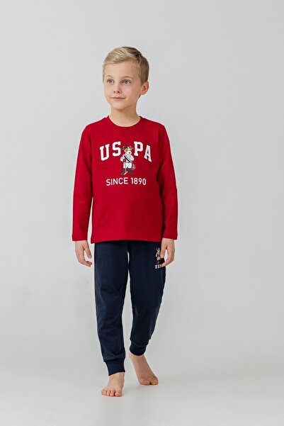 U.S. Polo Assn. طقم بيجامة للأولاد مطبوع باللون الأحمر بأكمام طويلة US2639-C-V2
