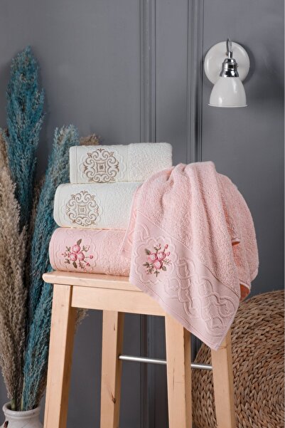 Fiesta Tekstil Handmade Embroidered 4-Piece Bath Hammam Set