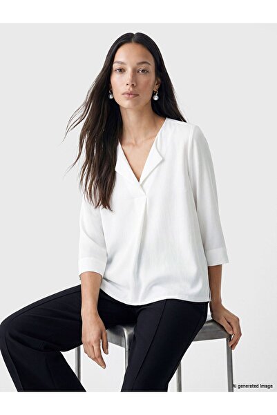 LC Waikiki Lcw Everyday White V-Neck Blouse