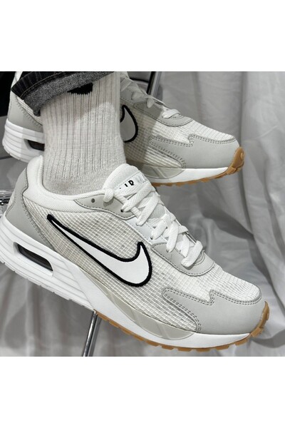 Nike Air Max Solo Casual Sneaker Sportie (Narrow Fit)