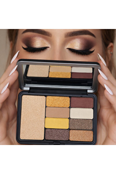 real beauty Eyeshadow palette from No. 2