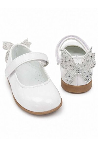 Zekids Girl's Patent Leather Butterfly Detailed Design Ballerinas