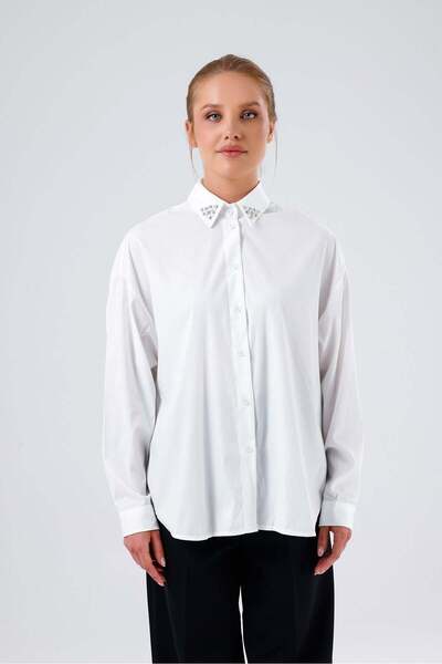 minaaise White Poplin Oversize Shirt with Pearl Collar 27200