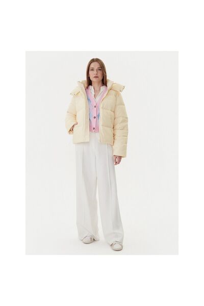 Lacoste Geacă de puf pentru femei BF3262 Crem