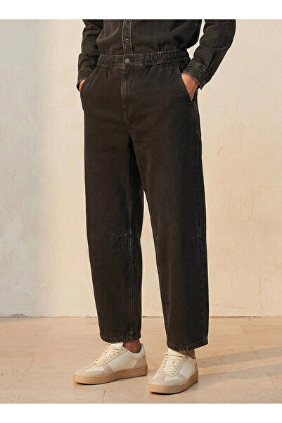 DNM Denim Straight Fit Button Closure Jeans