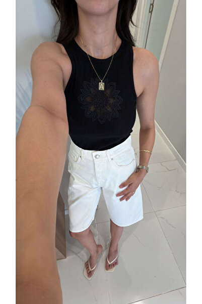 BİRCANÇİL Nilya Black Tank Top with Floral Embroidery on the Front