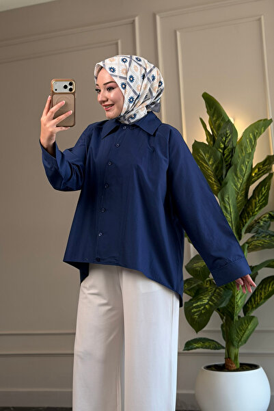 Suede Style 6165 - قميص نسائي أنيق ومريح مصنوع من قماش البوبلين المنسوج مع تف...
