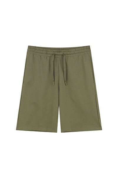 Giordano Men's Regular Fit Mid-Rise Everyday Comfortable Shorts