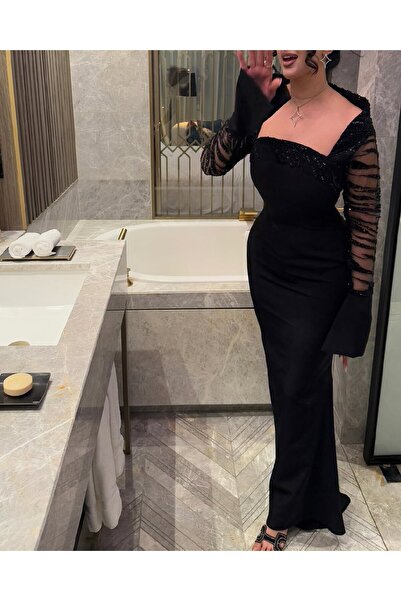 Ayaen فستان أسود طويل بأكمام شفافة مطرزة وقصة حورية البحر.