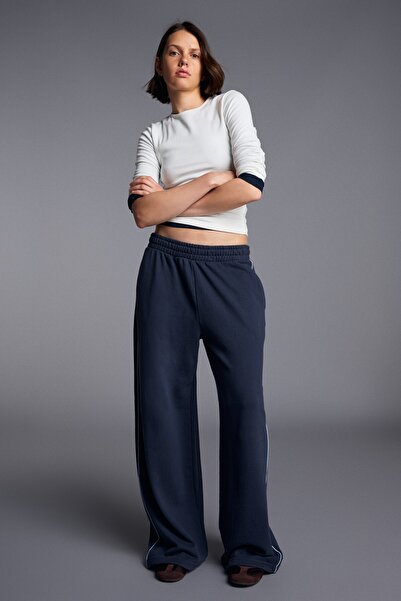 Bershka Şardonlu jogger fit pantolon