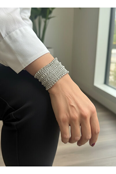 Valmont إكسسوارات: سوار نسائي فضي متعدد الأحجار، مجموعة مناسبة للمناسبات والمساء