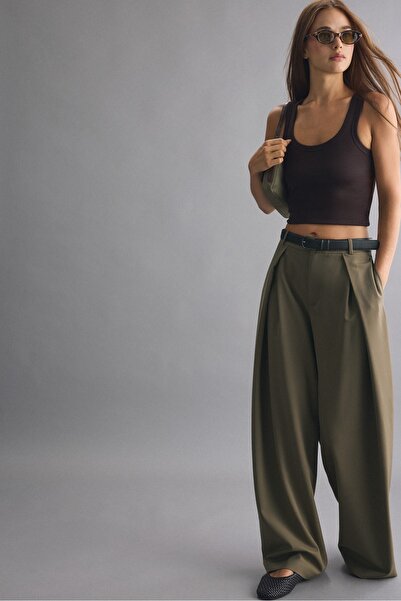 Stradivarius بنطلون واسع الساقين مع حزام