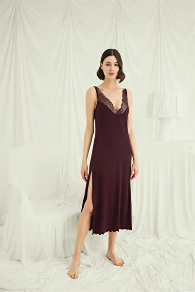 SS HOME CONCEPT Lace-Trimmed and Slit Viscose Nightgown