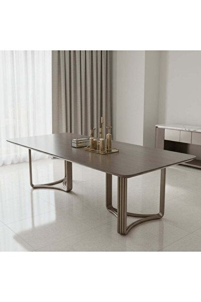 Roots Furniture طاولة طعام أوربان أواسيس باللون البني