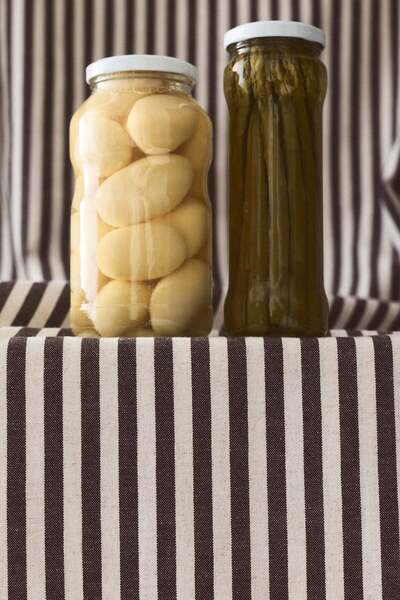 H&M Linen-blend tablecloth