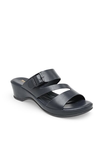 BATA Buckle Strap Comfort Sandals