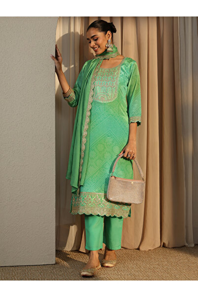 Libas By Styli Green Bandhani Printed Straight Kurta, Trousers and Dupatta Set