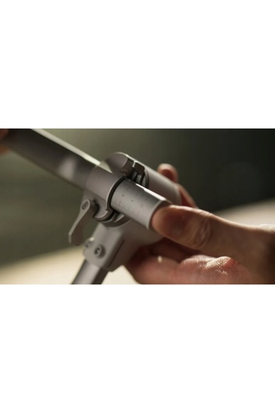 DJI GIMBAL RS 4 MINI PENTRU CAMERĂ CU SISTEM DE STABILIZARE A IMAGINEI ȘI POR...