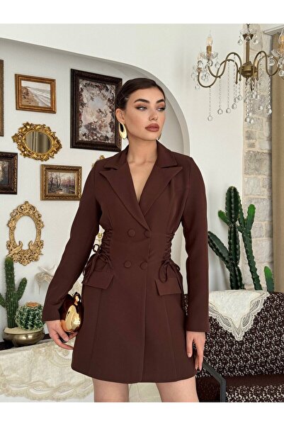 Clothes Fast فستان نسائي بني اللون بصفين من الأزرار وأكمام طويلة ورباط عند ال...