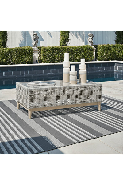Ashley Furniture طاولة قهوة خارجية من سيتون كريك