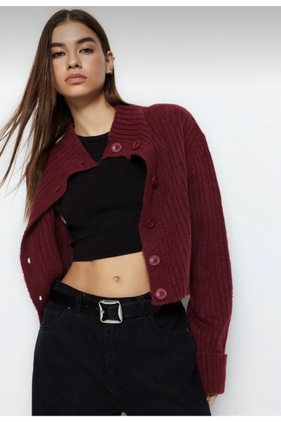 Pollena Knitwear Cardigan Buttoned Crop Hn1821