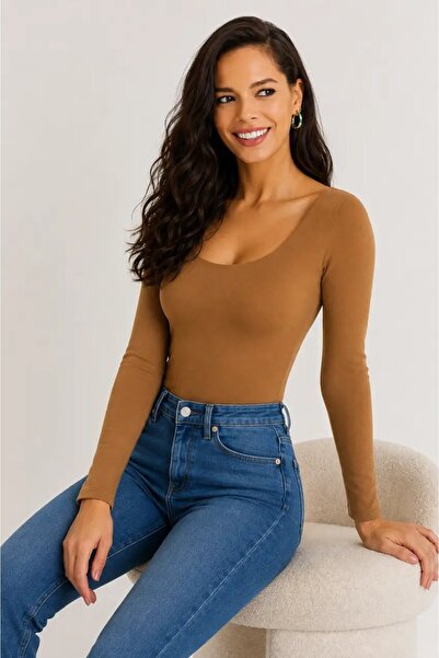 Cool & Sexy بلوزة نسائية أساسية مرنة بأكمام طويلة وياقة على شكل حرف U - لون جملي