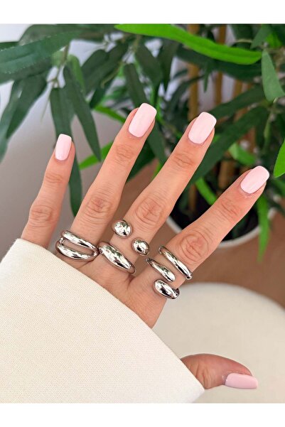 Venus Design Multiple Ring Set