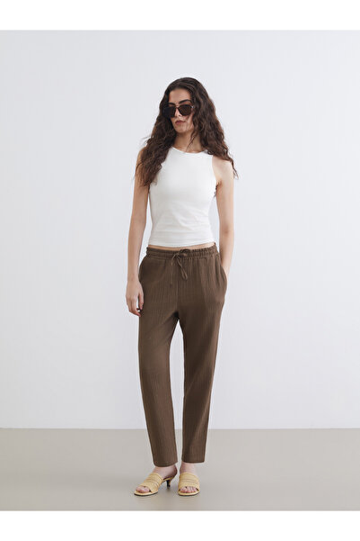 LC Waikiki Pantaloni de damă din muselină, croială morcov, cu talie elastică