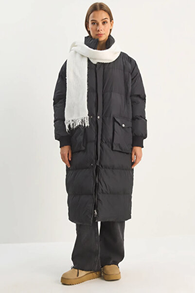 Efnaz style Women's Hidden Hooded Pocket Detailed Long Lined Black Coat