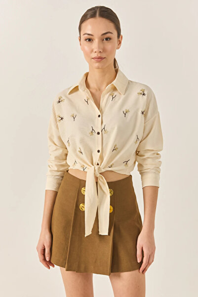 Efnaz style Women's Daisy Embroidered Short Viscose Butter Shirt with Tie Detail