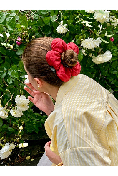 Kadın Kırmızı Çiçek Formlu Pofuduk Scrunchie Saç Tokası