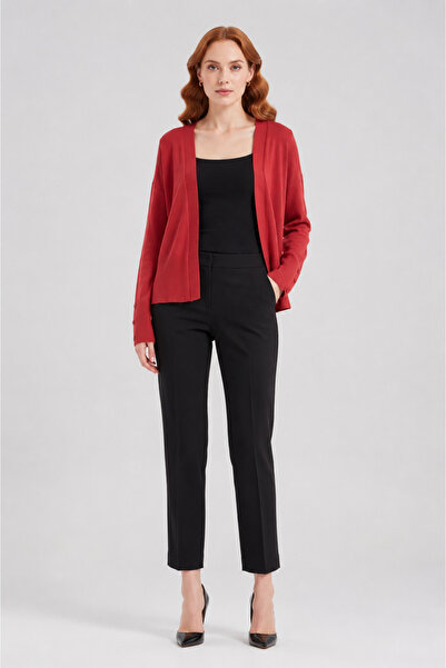Neden Tekstil Women's Red Comfortable Cut Knitwear Cardigan