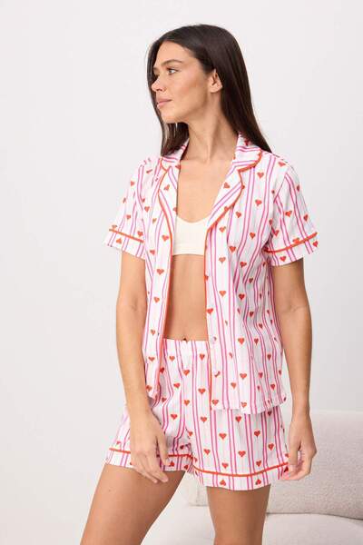 Trendyol Kollektion Rosa-Mehrfarbiges Pyjama-Set aus 100 % Baumwolle mit Herz...